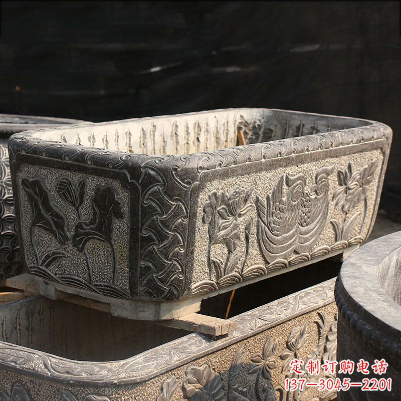 临沂别墅石雕槽水缸