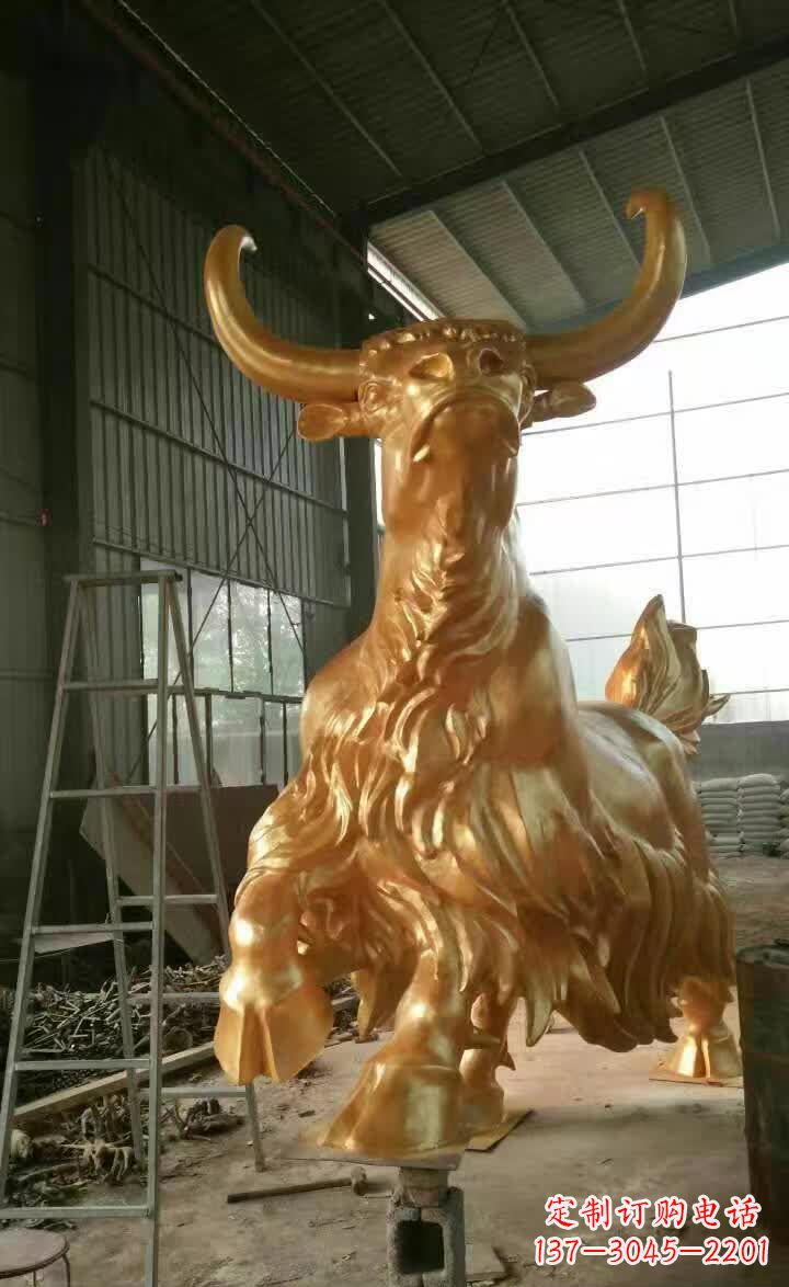 临沂不锈钢城市的钛金牦牛雕塑