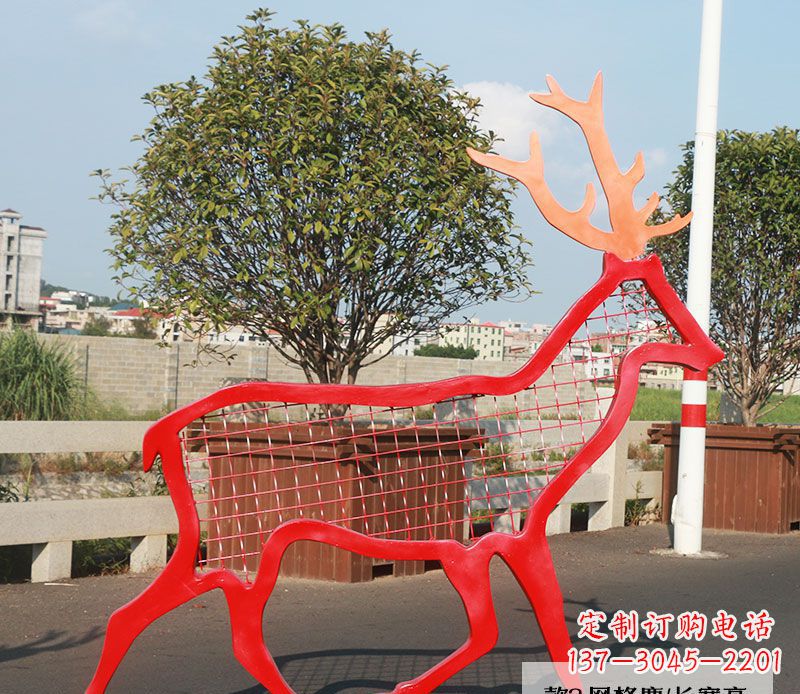 临沂不锈钢动物雕塑——鹿