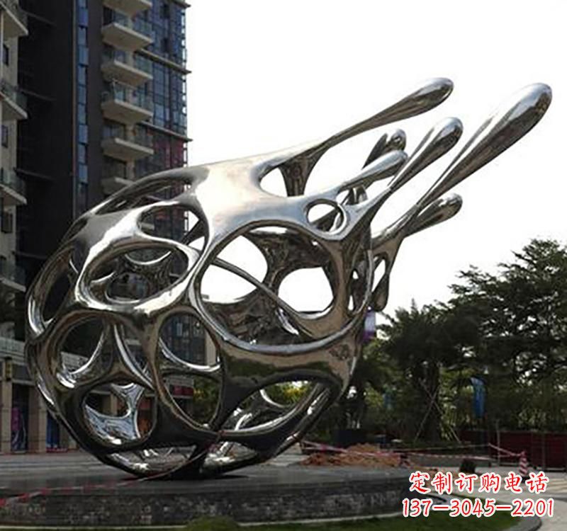 临沂不锈钢镜面火龙果雕塑精致的艺术瑰宝