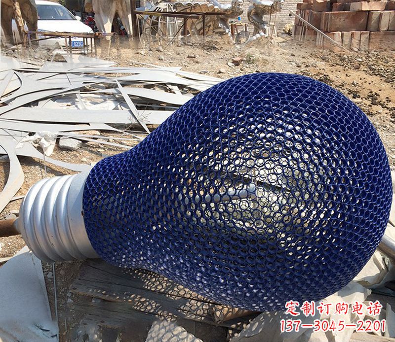 临沂不锈钢镂空灯泡雕塑精美灯光装置