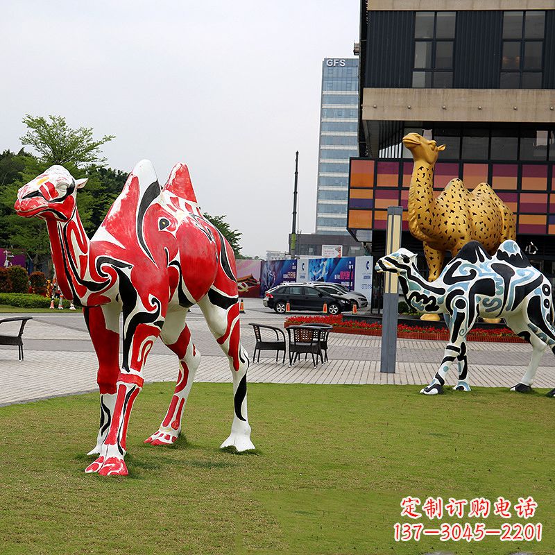 临沂彩绘骆驼不锈钢雕塑城市园林的精美装饰