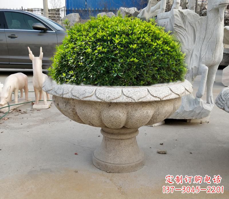 临沂优雅大理石花盆雕塑