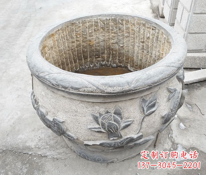 临沂仿古荷花鲤鱼雕塑石水缸