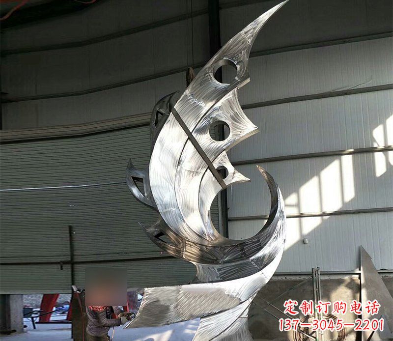 临沂公园不锈钢抽象凤凰景观雕塑 (3)