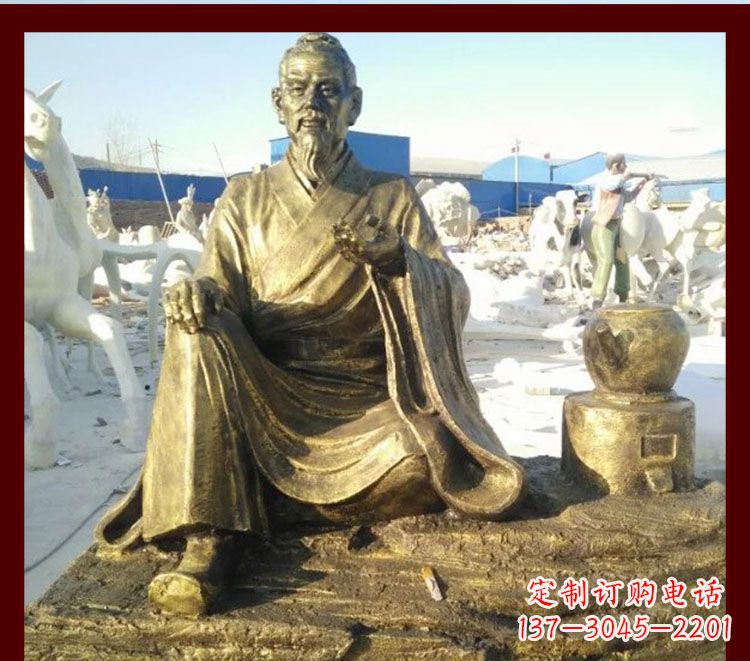 临沂古代名人熬中药的张仲景铜雕