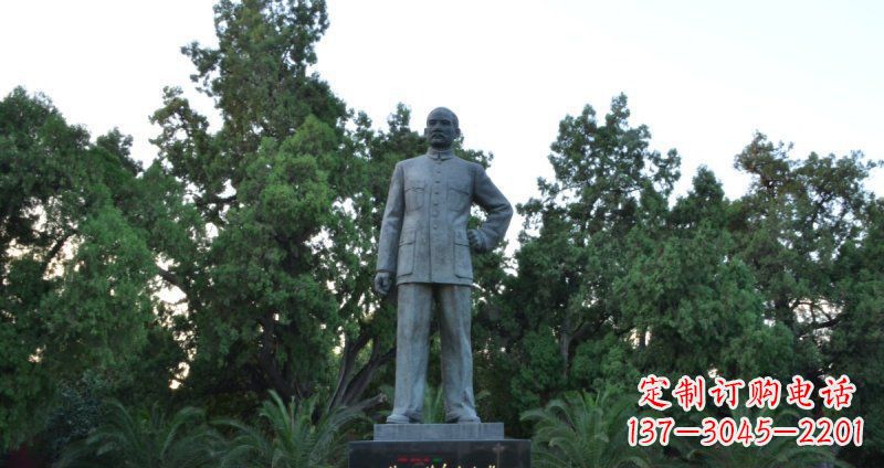 临沂孙近代名人铜雕_1
