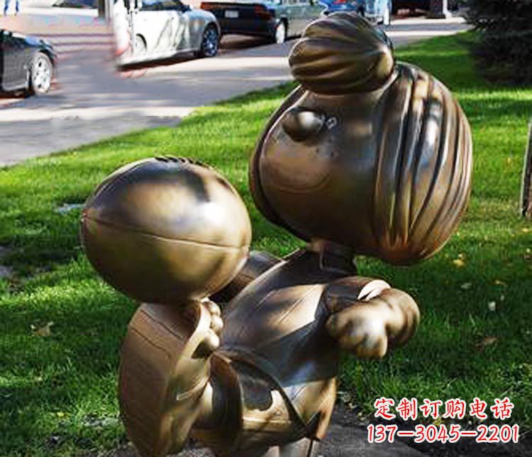 临沂踢球的小女孩铜雕