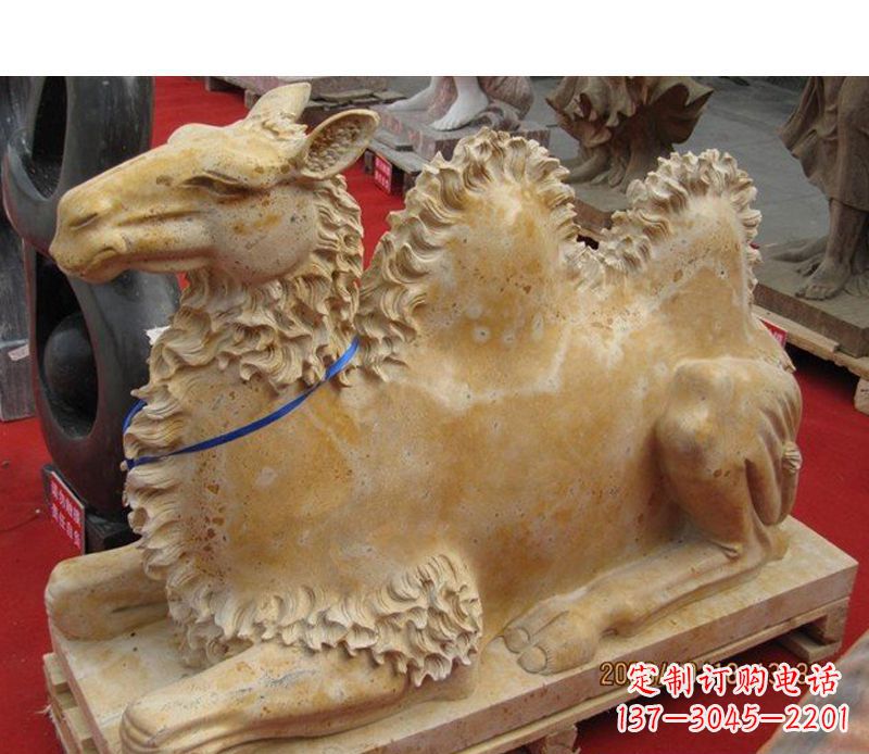 临沂晚霞红动物骆驼石雕