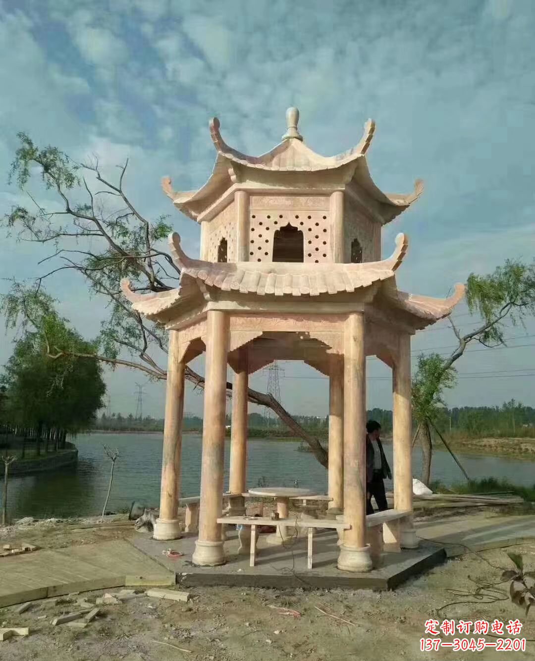 临沂晚霞红双层石凉亭 (2)