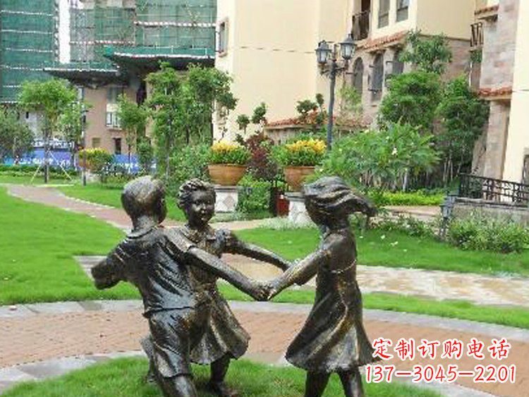 临沂小区铜雕儿童玩游戏人物雕塑