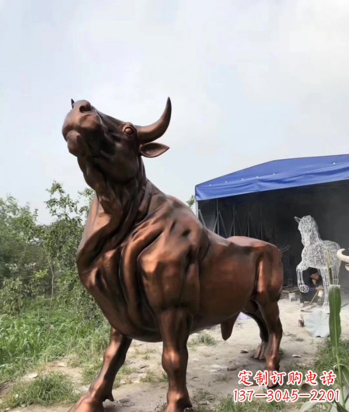 临沂紫铜牛动物雕塑